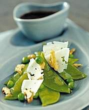 Insalata di taccole al miele, noci e pecorino sardo Dop